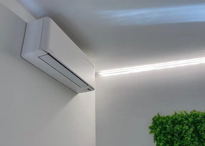 아파트 Il Giardino Dei Portici - Piano Terra In Centro Storico - Ground Floor - Free Public Parking - Air Conditioning - Wifi 메디시나